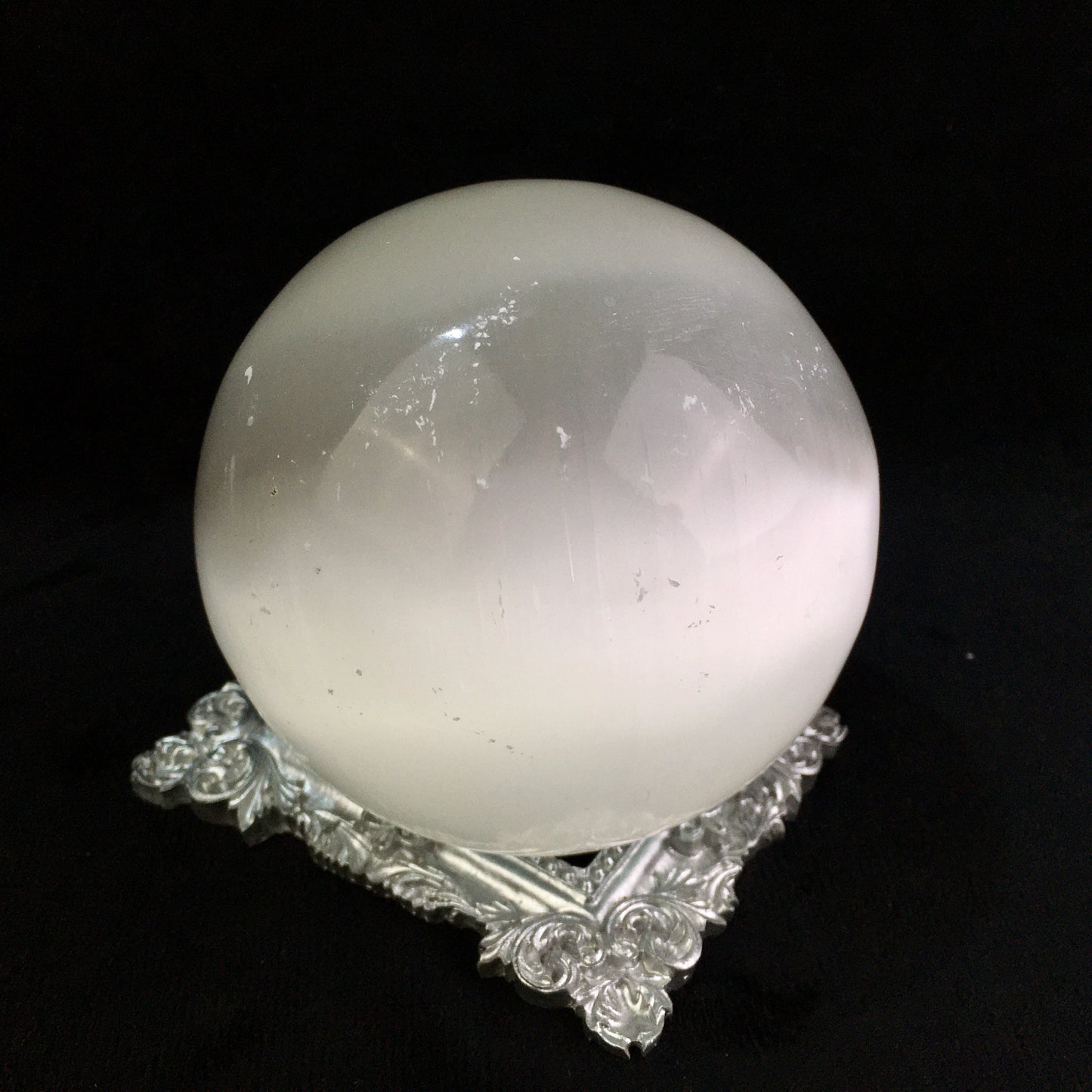 Wholesales high quality selenite with cat eye  ball  sphere natural healing crystal sphere gemstone for home decoration 1kg