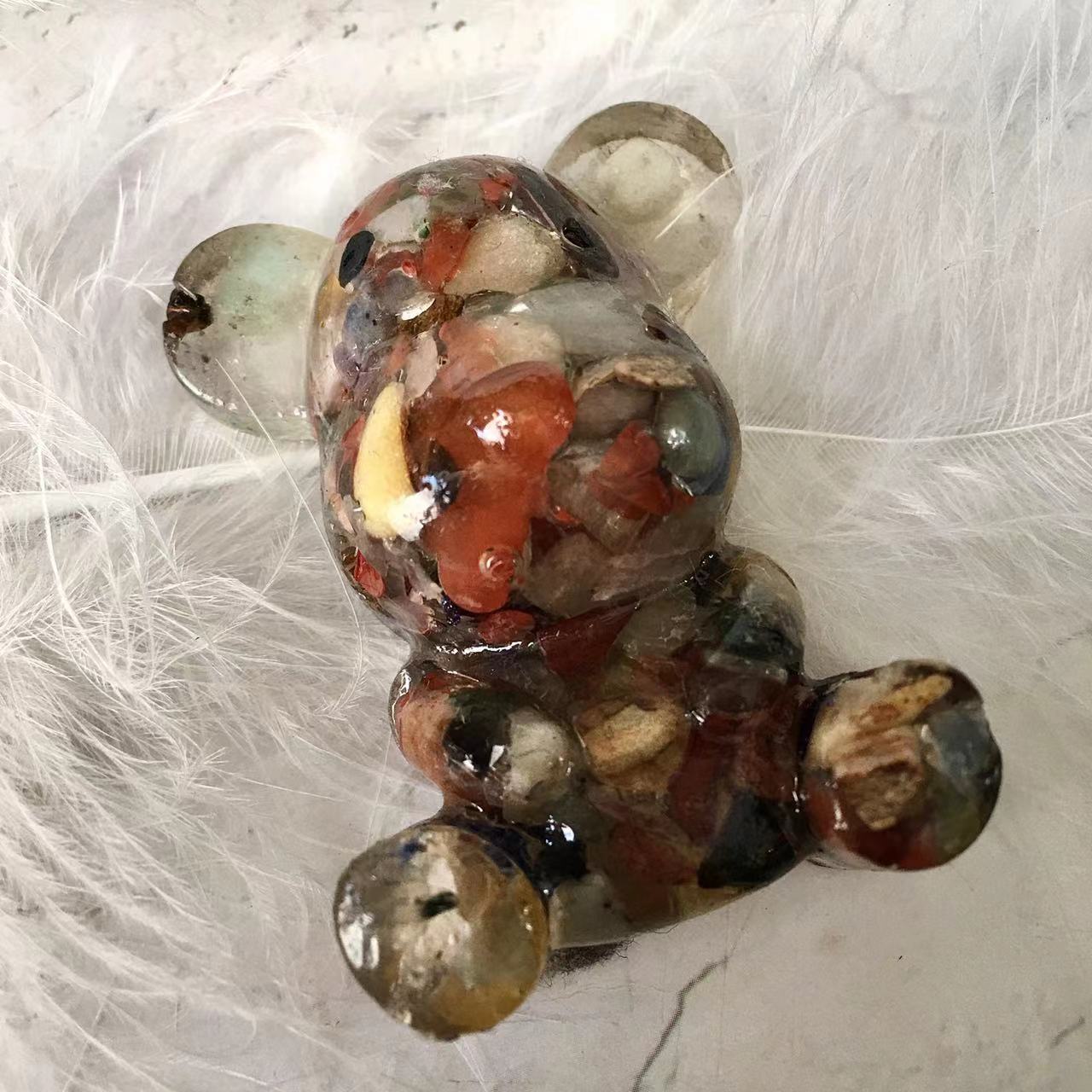 Natural Handmade Crystal Crafts Resin Bear Polished Tumbled Gravel Chip Stone For Decor