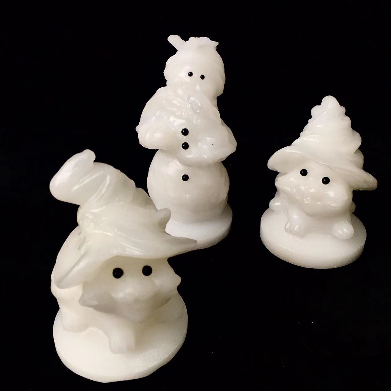 Wholesale Natural crystal high quality White jade cat and snowman healing gemstone crystals carving