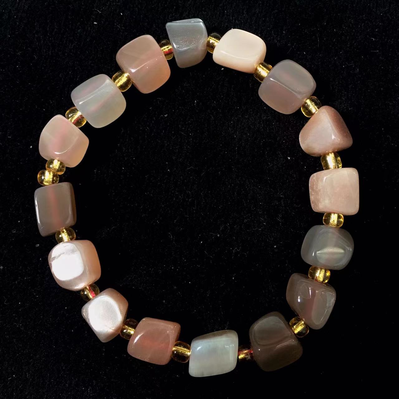 7MM  CubeNatural Crystal gold sunstone bracelet