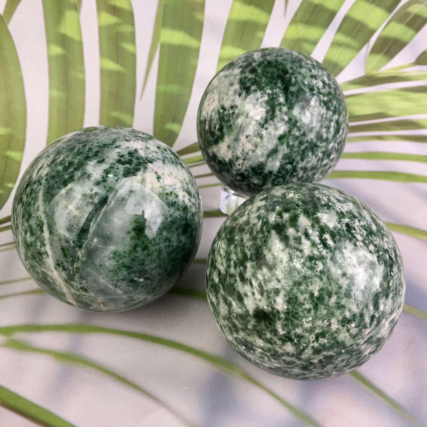 Wholesale custom high quality natural quartz jade ball green qinghai jade stone sphere for decoration 1kg