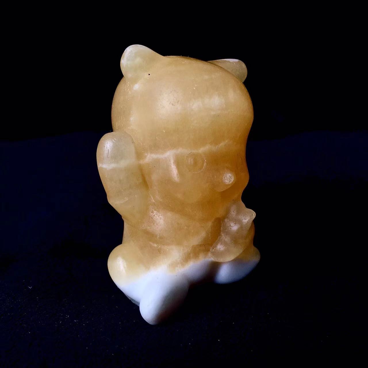 Wholesale Natural Crystal Orange Calcite Pooh Bear  Healing Stones small Pooh Bear Carving