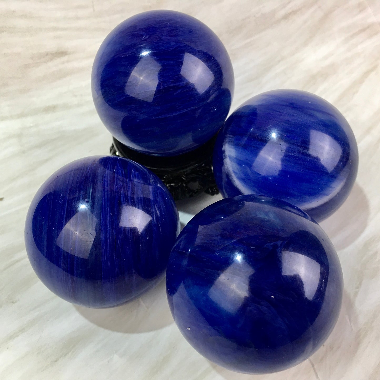 High Quality Polished Crystal Stone Ball Blue Smelting Quartz Sphere For Decoration 1kg