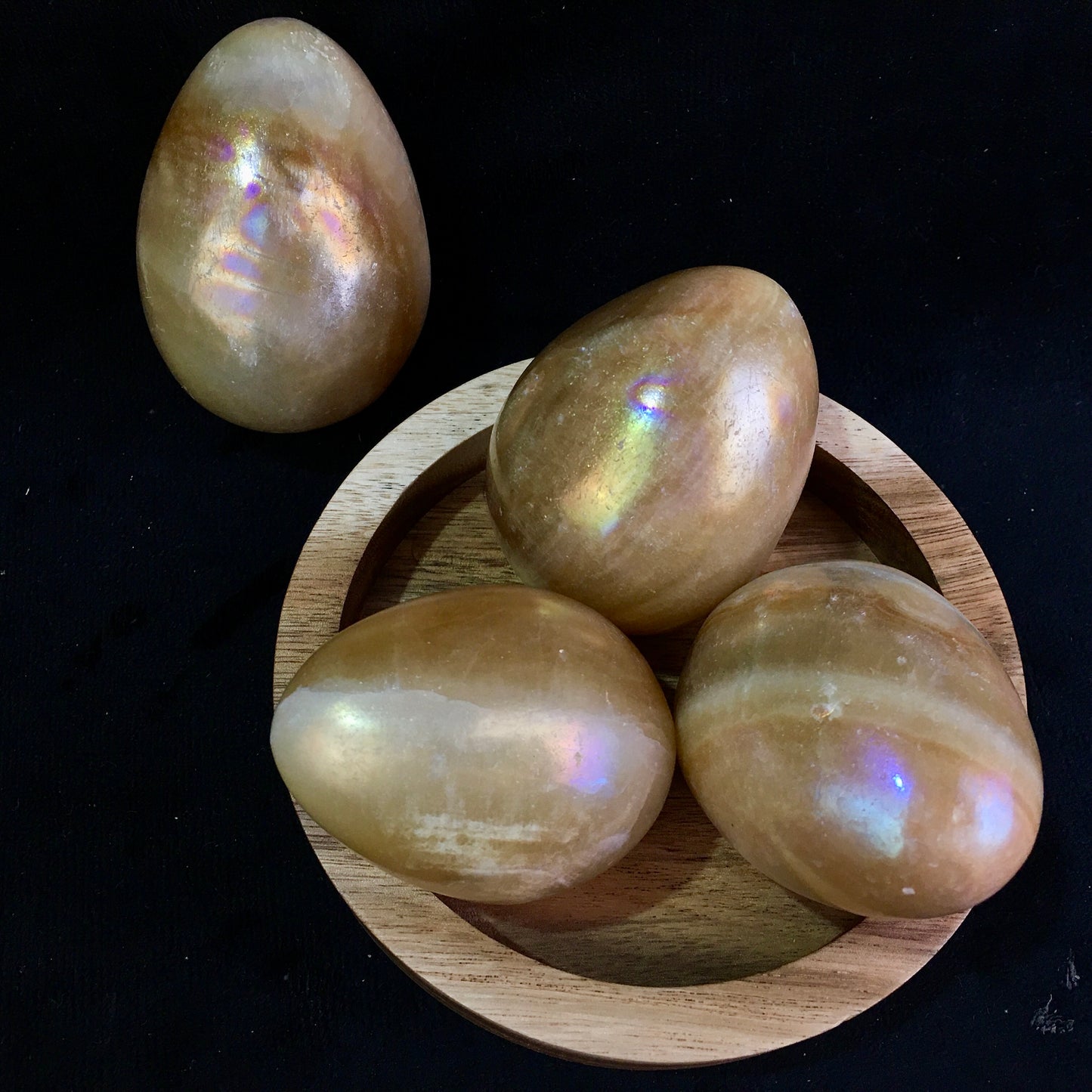 Wholesale high quality reiki natural crystal aura yellow jade eggs  for decoraiotion 1kg