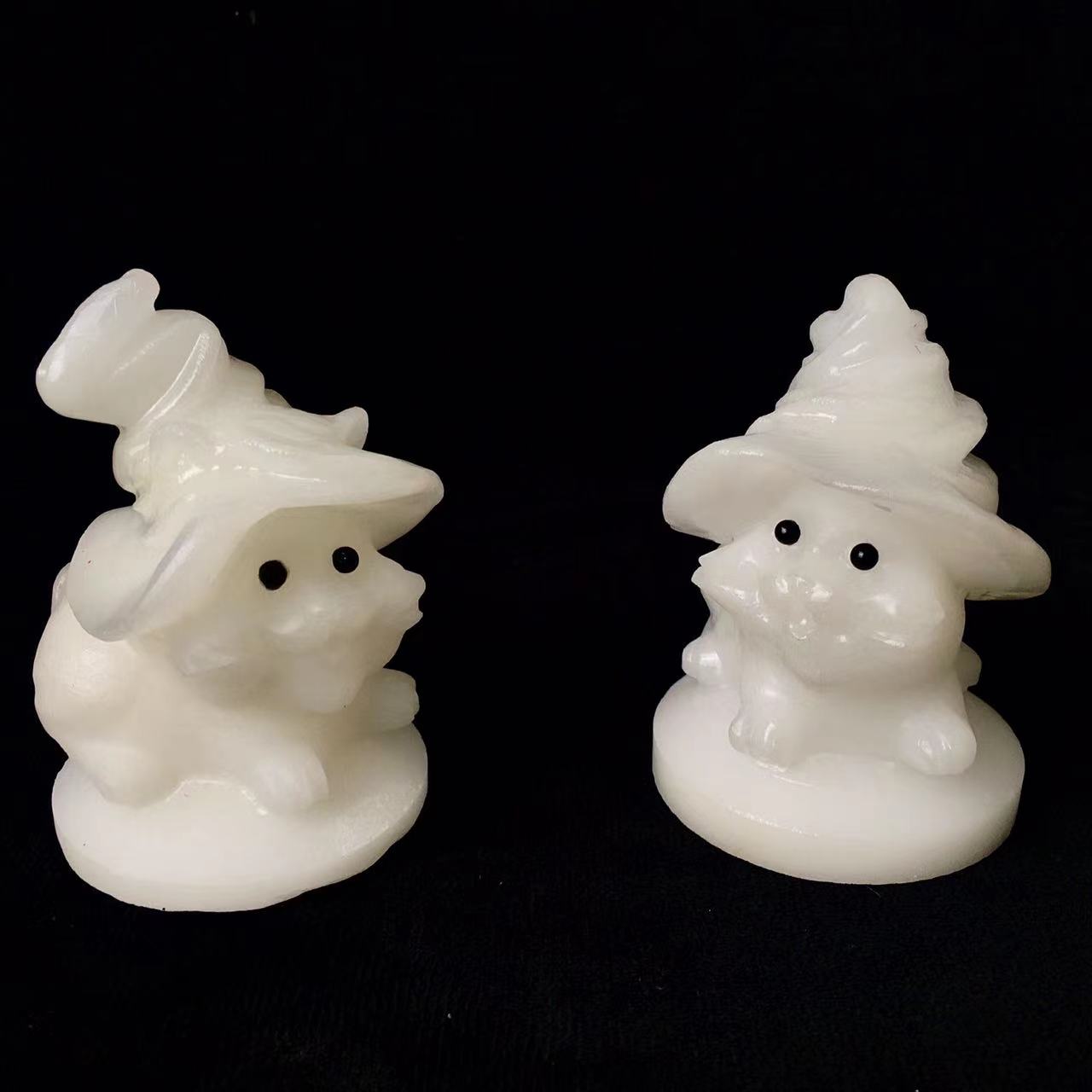 Wholesale Natural crystal high quality White jade cat and snowman healing gemstone crystals carving