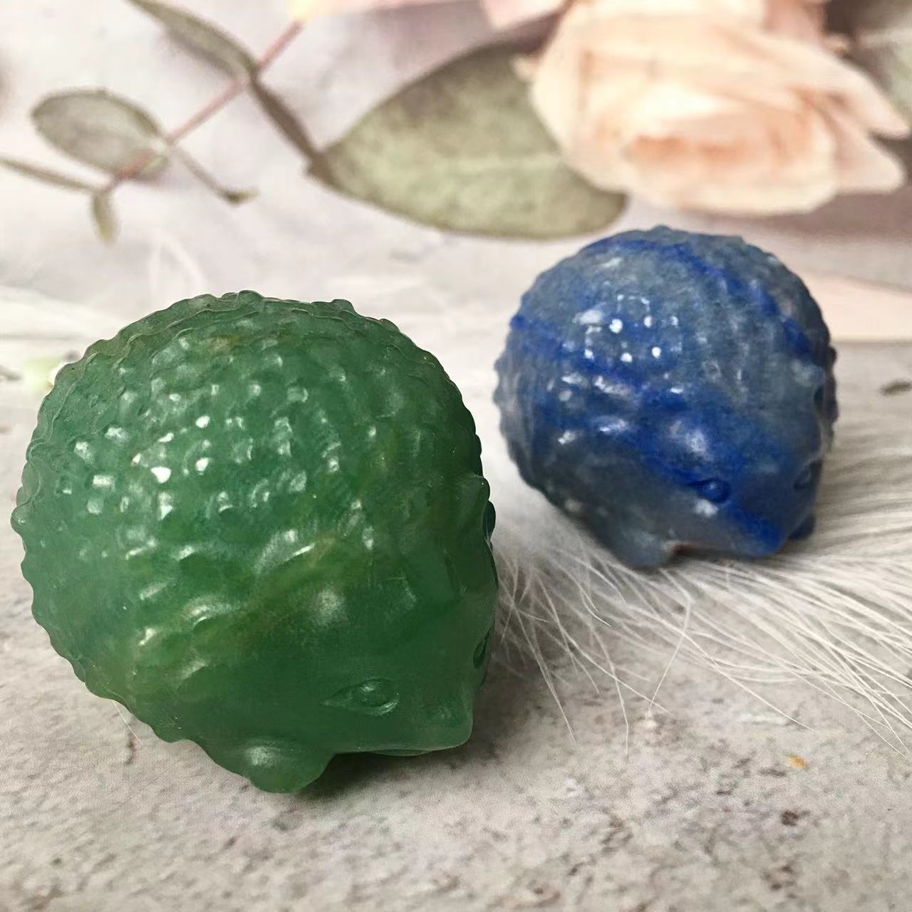 Wholesale Natural Quartz Hand  Blue/Green aventurine  Crystal Carving little hedgehog