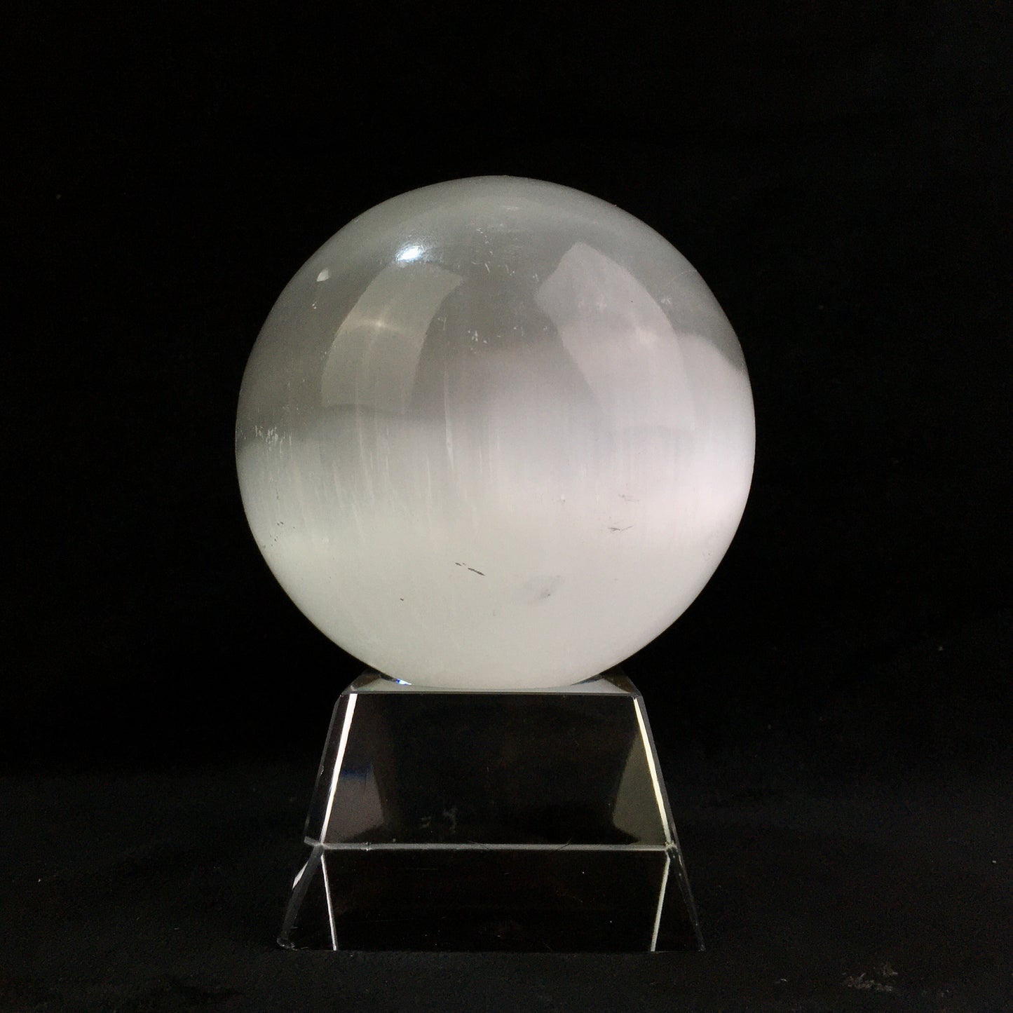 Wholesales high quality selenite with cat eye  ball  sphere natural healing crystal sphere gemstone for home decoration 1kg